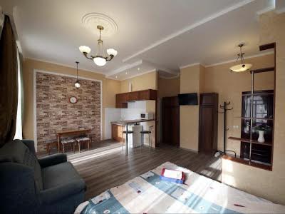 квартира за адресою Королеви Єлизавети ІІ вул. (Глинки), 15