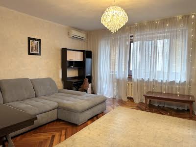 квартира за адресою Старонаводницька вул., 4-Б