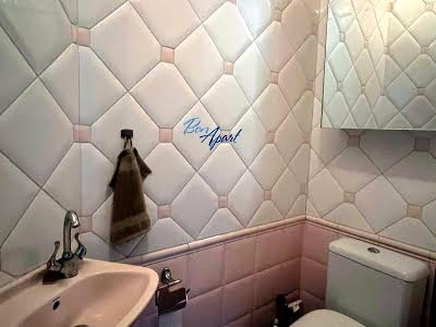 будинок за адресою Метрологічна вул., 75