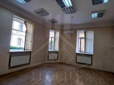 комерційна за адресою Зелена, 5
