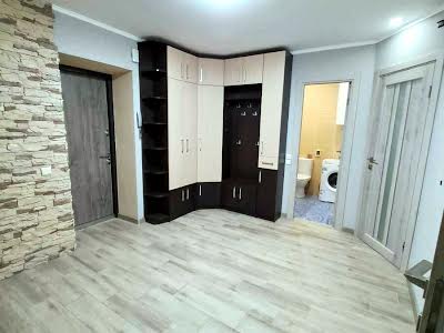 квартира за адресою Перемоги просп., 18