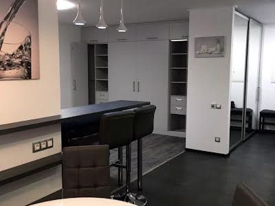 квартира за адресою Олени Пчілки вул., 3