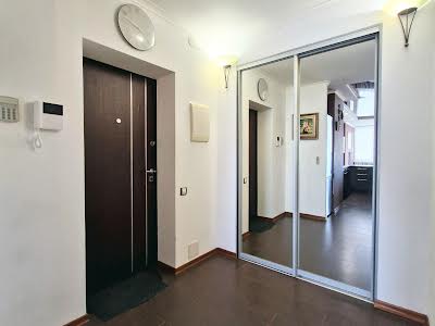 квартира за адресою В'ячеслава Чорновола вул., 20