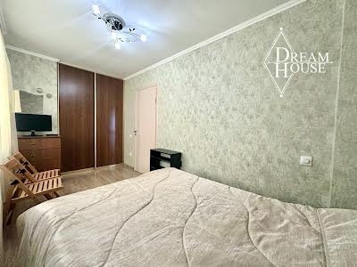 квартира за адресою Небесної Сотні, 16