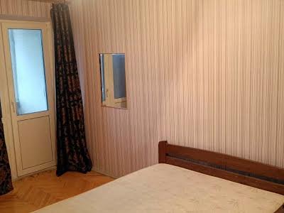 квартира за адресою Повітрофлотська вул., 36