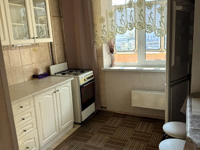 квартира за адресою Ревуцького вул., 34-А