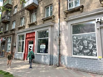 комерційна за адресою Героїв УПА вул., 76