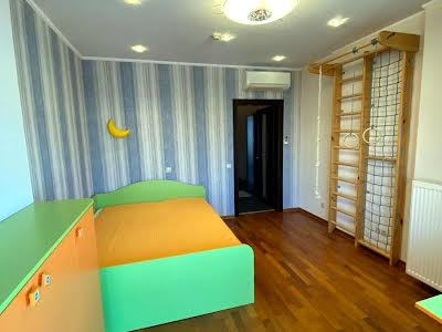 квартира за адресою Дніпровська набережна вул., 1-А