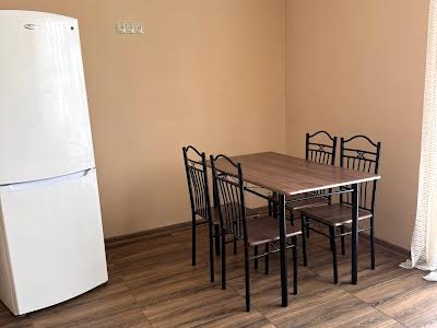 квартира за адресою Миколи Амосова вул., 3