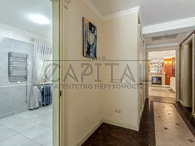 дом по адресу радісна, 3