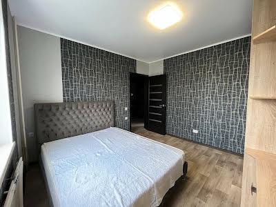 квартира за адресою Саласюка вул., 66