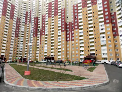 квартира за адресою Сергія Данченка вул., 3
