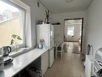 квартира за адресою Кутова вул., 8