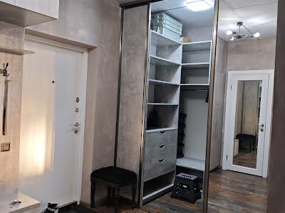 квартира за адресою Ревуцького вул., 40-В
