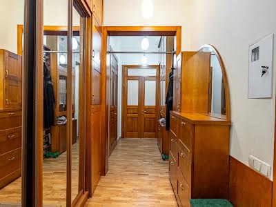 квартира за адресою Хрещатик, 15