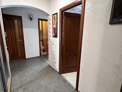 квартира за адресою Євгена Чикаленка вул., 75