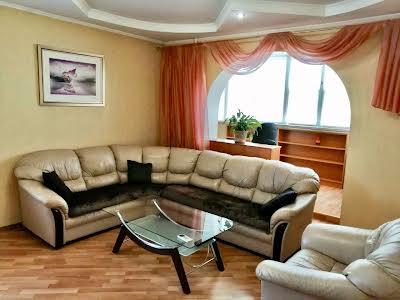 квартира за адресою Євгена Чикаленка вул., 73