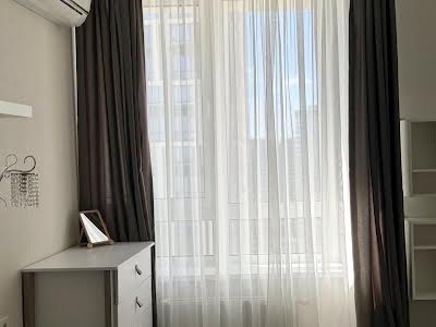 квартира за адресою Зарічна вул., 6