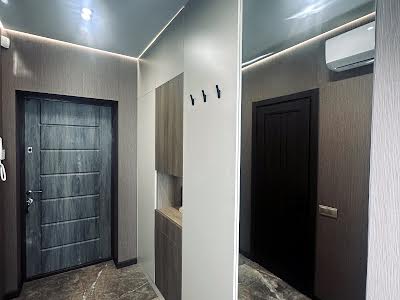 квартира за адресою Залізнична вул., 9