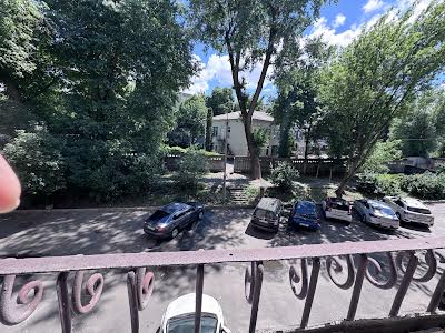 квартира за адресою Зоологічна вул., 6