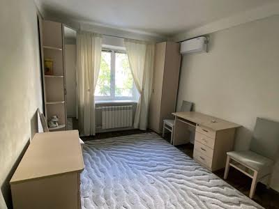 квартира за адресою Оріхуватська вул., 13