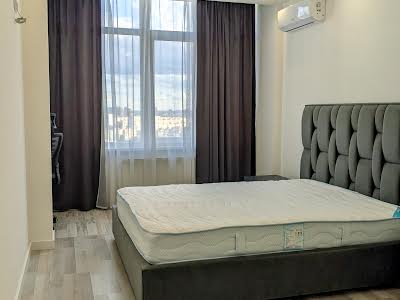 квартира за адресою Ованеса Туманяна вул., 15а