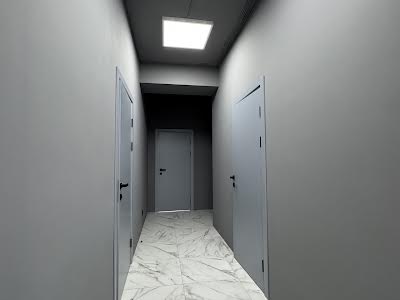 комерційна за адресою Богдана Хмельницького вул., 11Б