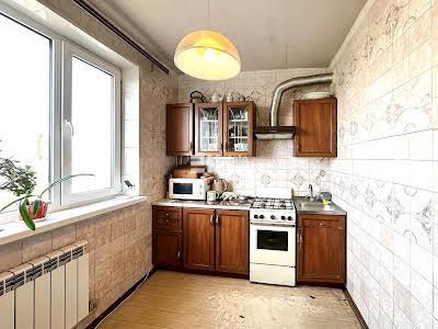 квартира за адресою Амосова вул. (Корчагінців), 17