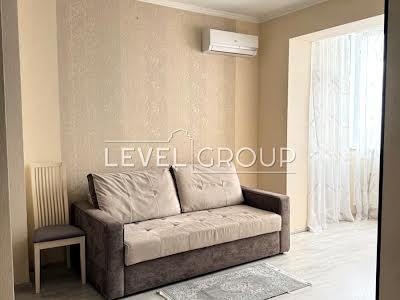 квартира за адресою Автозаводська вул., 29-А