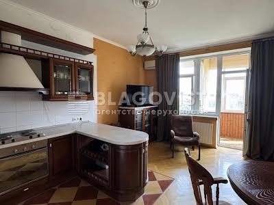 квартира за адресою Старонаводницька вул., 6-Б