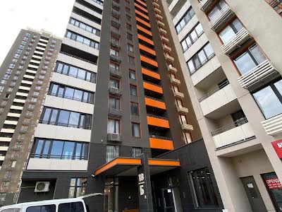 квартира за адресою Дніпровська набережна вул., 18-Б
