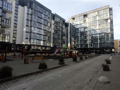 квартира за адресою Трамвайна вул. (Революційна), 3В