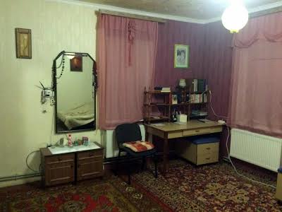 квартира за адресою Бобровиця, щаслива, 12