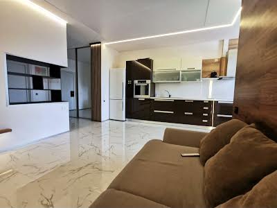 квартира за адресою Драгоманова вул., 2б