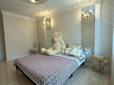 квартира за адресою Соборна вул., 126/16