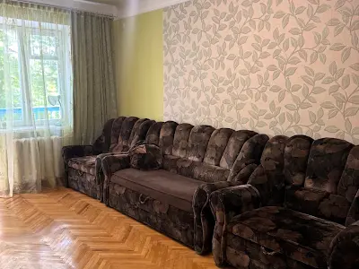 квартира за адресою Салютна вул., 12/62
