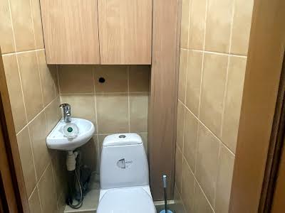 квартира за адресою Ревуцького вул., 24/4