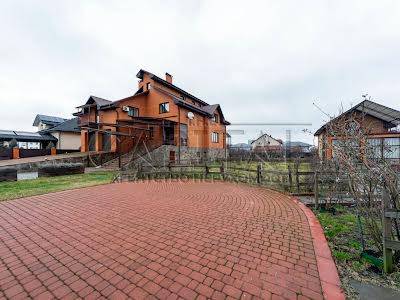 будинок за адресою Кленова вул., 8