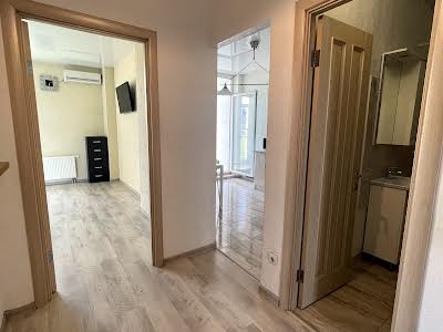 квартира за адресою Регенераторна вул., 4