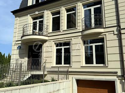 комерційна за адресою Новоселицька вул., 7