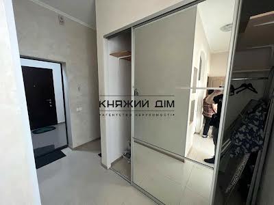 квартира по адресу Уинстона Черчилля ул. (Красноткацкая), 43