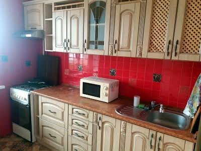 квартира за адресою Крушельницької, 1/5