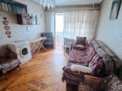квартира по адресу Дмитрия Апухтина ул., 25