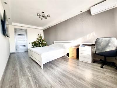 квартира по адресу Бочарова ул., 8