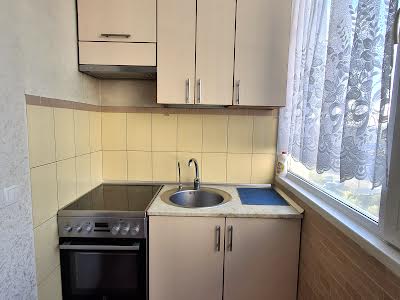квартира за адресою Милославська вул., 32/51а