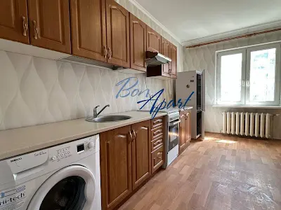 квартира за адресою Драгоманова вул., 1-Б