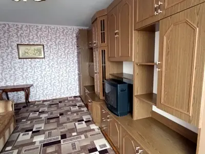 квартира за адресою Романа Шухевича просп. (Генерала Ватутіна), 2-Б