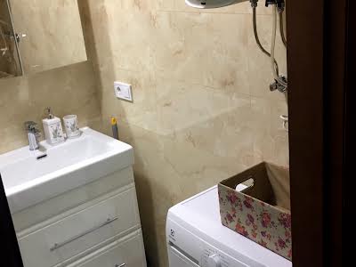 квартира за адресою Світла вул., 3