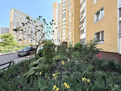 квартира за адресою Миколи Закревського вул., 95-Г