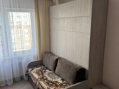 квартира за адресою Софії Русової вул., 3-А